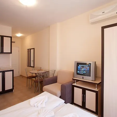 Aparthotel Aqua Dreams 3*